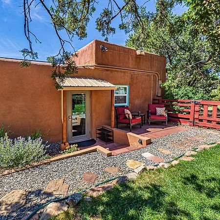 Pet Friendly Pinon Heaven Bed & Breakfast Canada de los Alamos Exterior photo